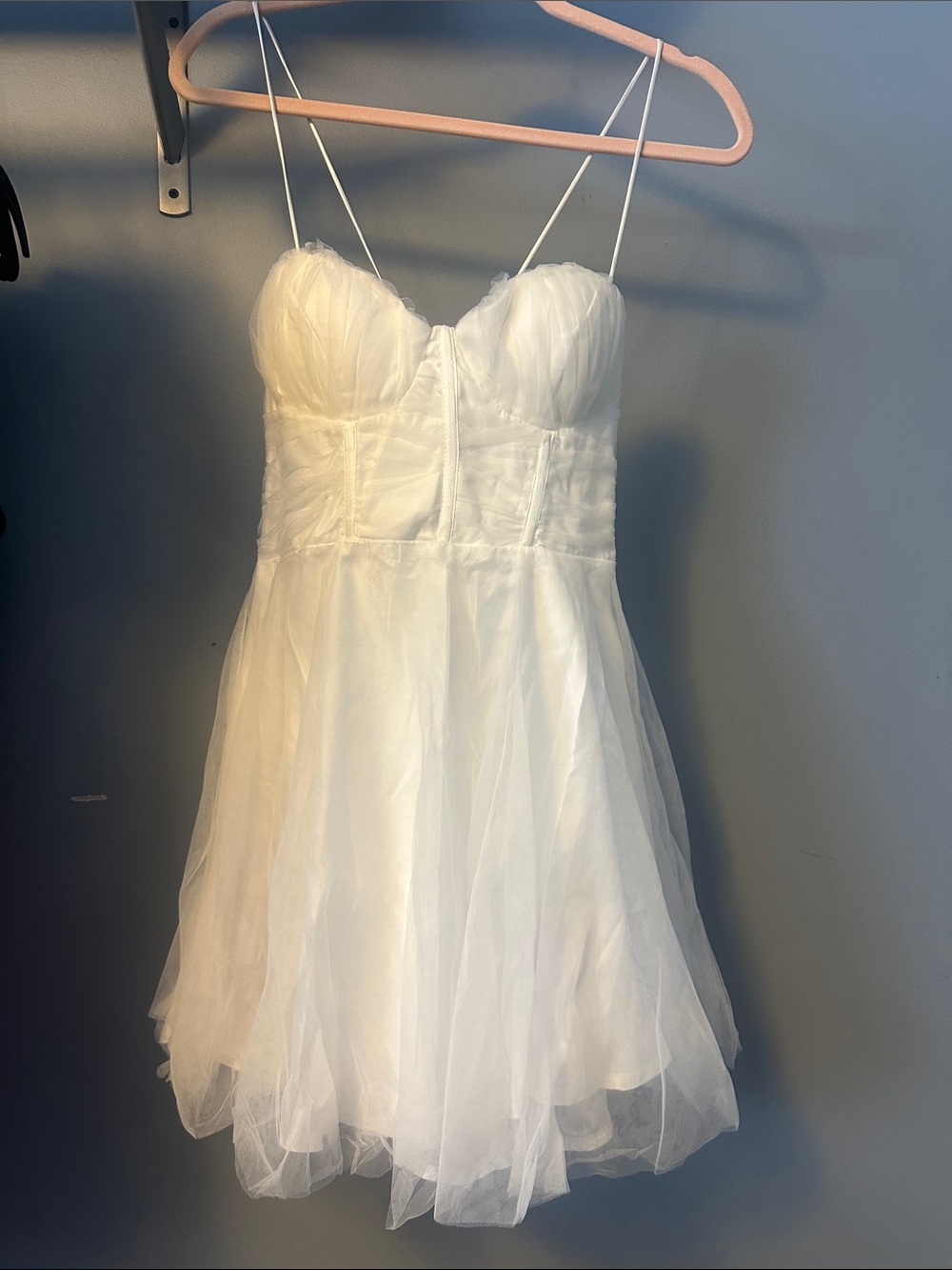 Selfie Leslie White Spaghetti-Strap Tulle Mini Wedding Dress